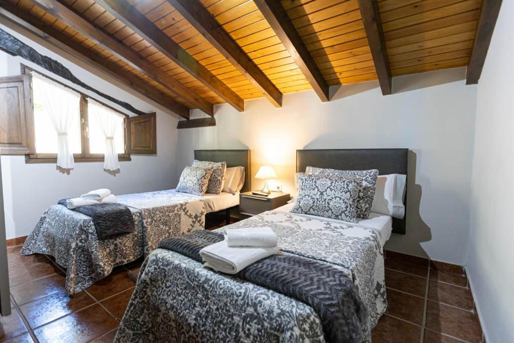 Apartamentos El Coritu Nieda ภายนอก รูปภาพ